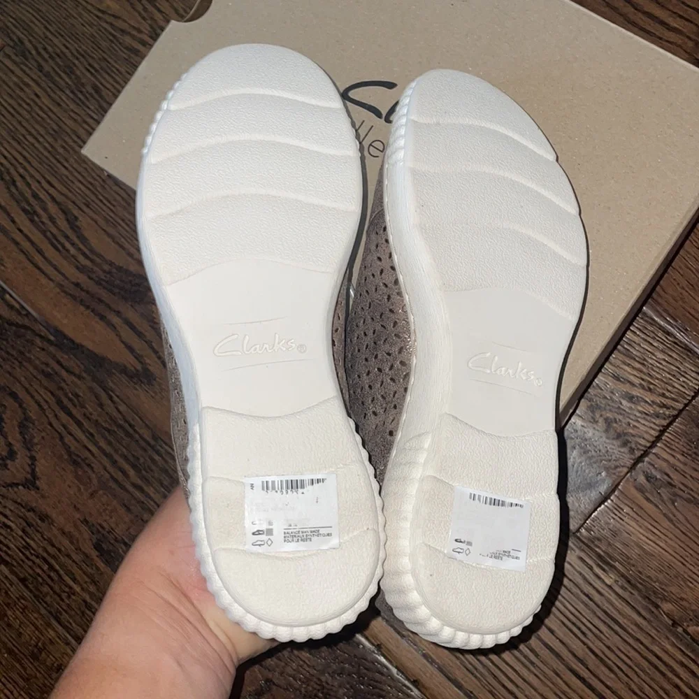 NWT CLARK Leather Textile Sneakers Caroline-Ella Metallic Women’s Size 6M